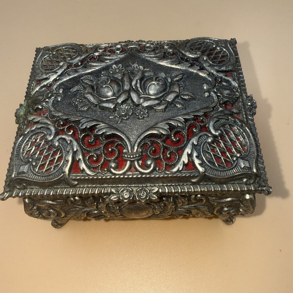Vintage Japanese Silver Tone Footed Jewelry Box filigree Lid W/Red Felt Backing